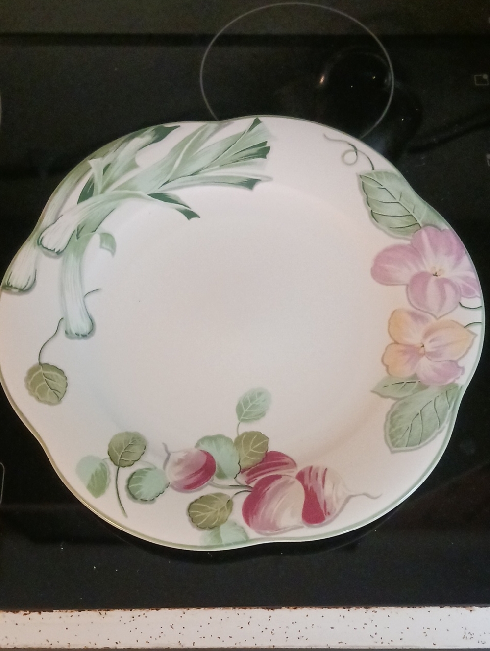 Mikasa Floral Stonewear Scalloped Edge Platter in Green and Pink Design 12 5/8"